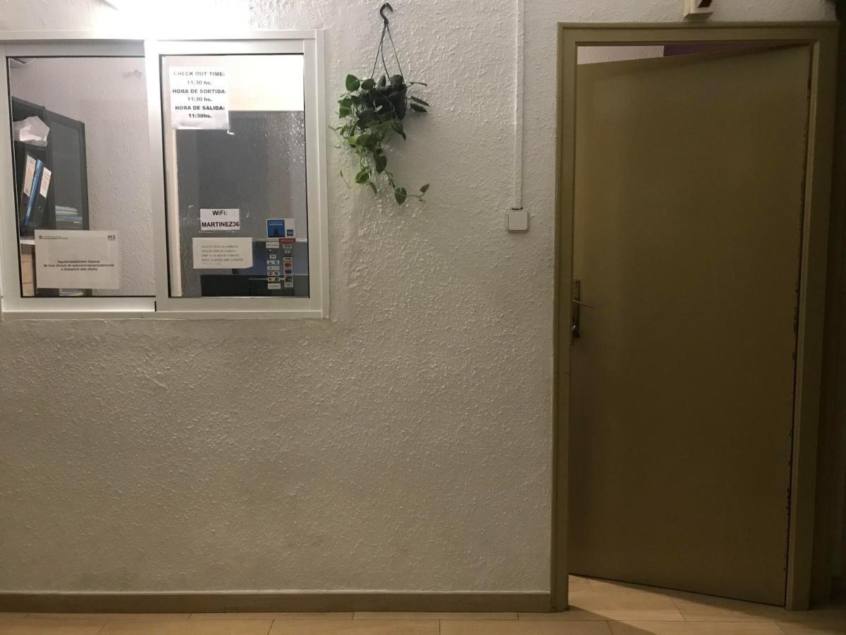 Hostal Muntaner Barcelona Kültér fotó